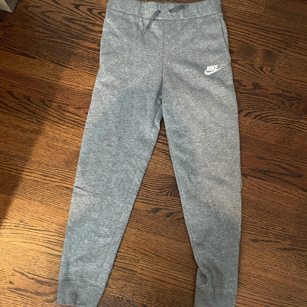 Nike Girls Slim Fit Sweatpants